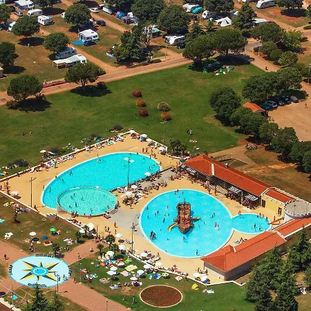 度假居 Holiday Camping Park Umag.5 乌马格