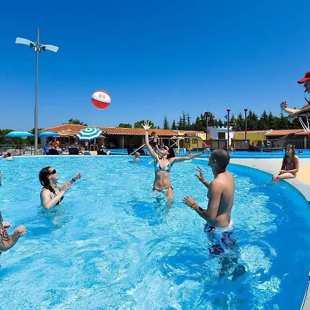 Holiday Camping Park Umag.5 別荘 *