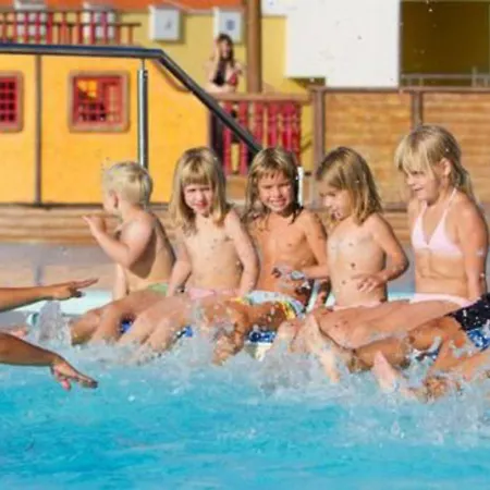 別荘 Holiday Camping Park Umag.5 *