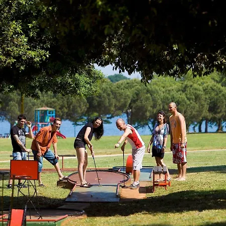 Holiday Camping Park Umag.5 別荘