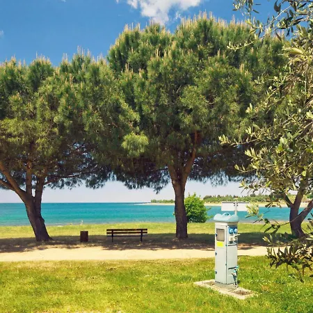 Holiday Camping Park Umag.5 別荘